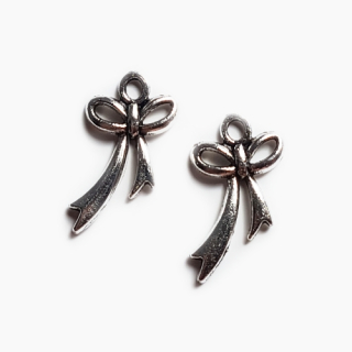 Přívěsek 20x10mm, mašle, 1ks