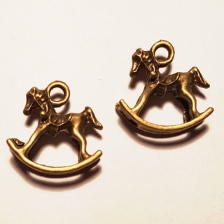 Přívěsek 15x6,5mm, houpací kůň, 1ks