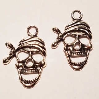 Přívěsek 27x18mm, pirát, 1ks